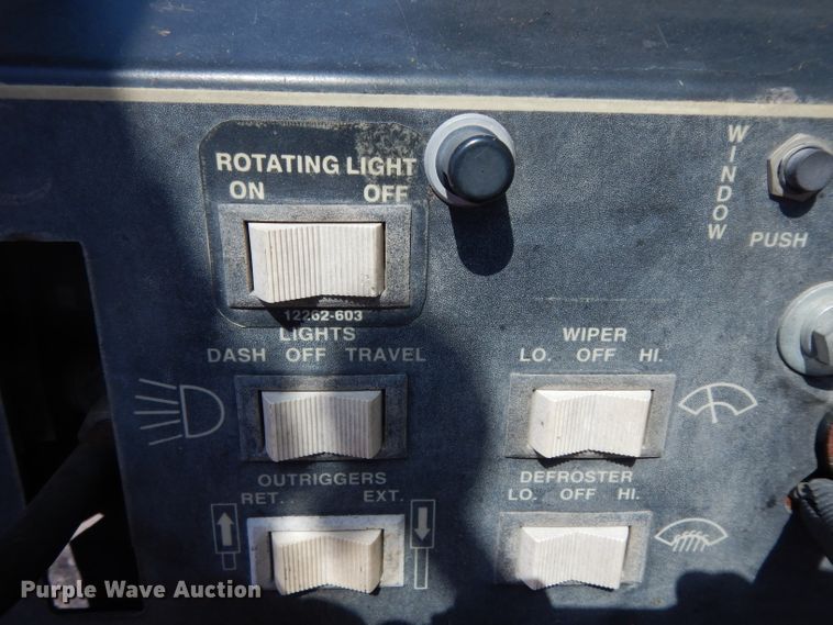 image for item DH2490 1999 Terex RT230 crane