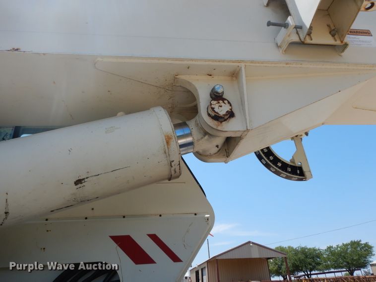 image for item DH2490 1999 Terex RT230 crane