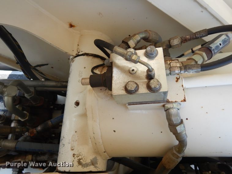 image for item DH2490 1999 Terex RT230 crane