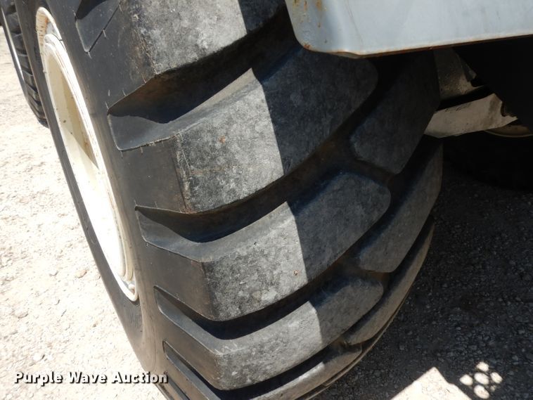 image for item DH2490 1999 Terex RT230 crane