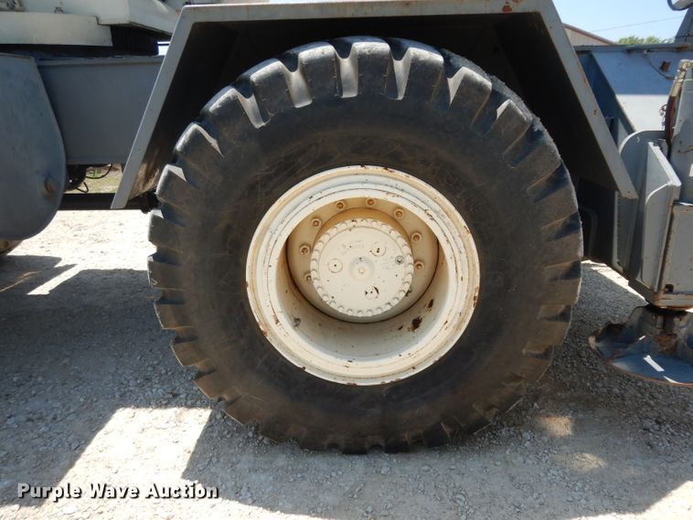 image for item DH2490 1999 Terex RT230 crane