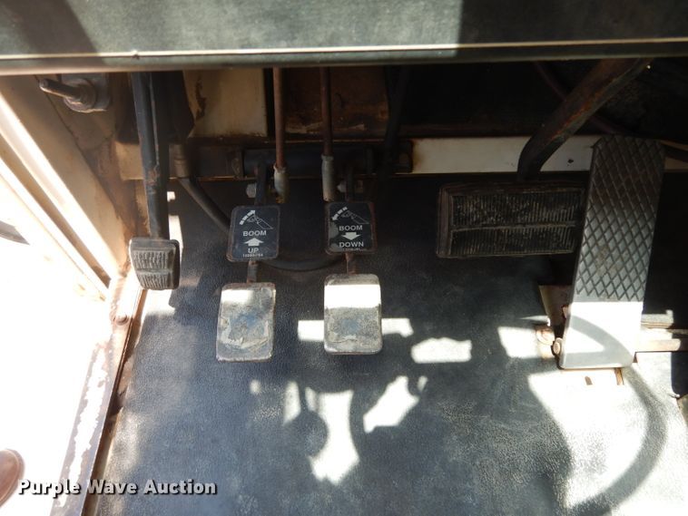 image for item DH2494 2001 Terex RT555 crane