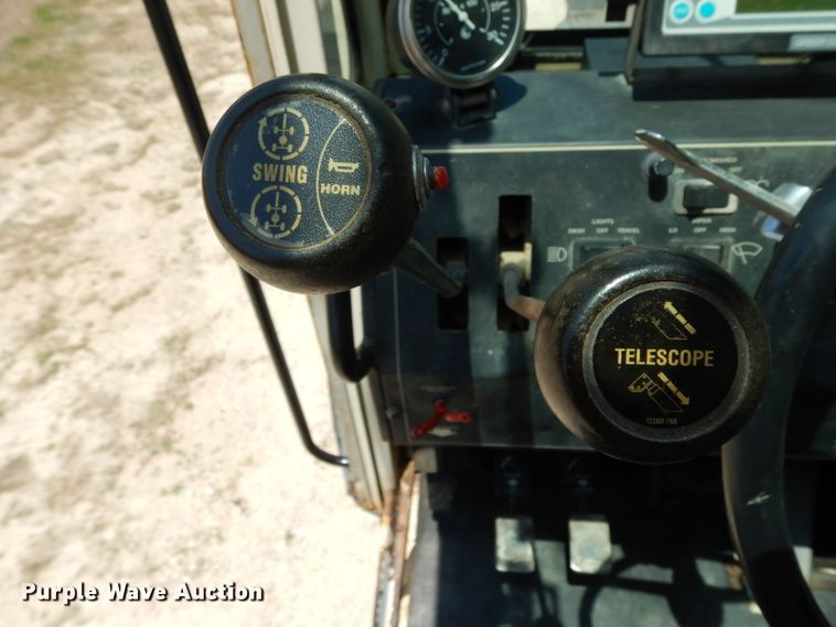 image for item DH2494 2001 Terex RT555 crane