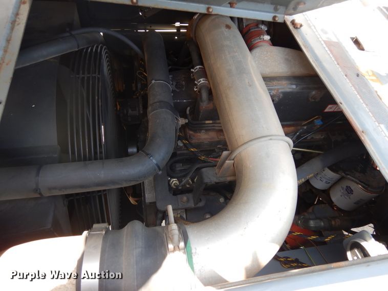 image for item DH2494 2001 Terex RT555 crane