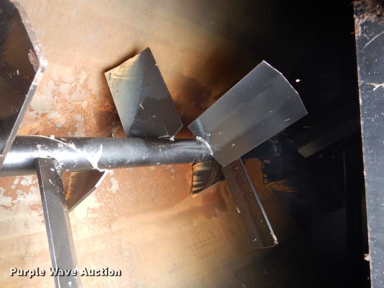 image for item DH4452 2015 Finn T120T-39  hydro seeder