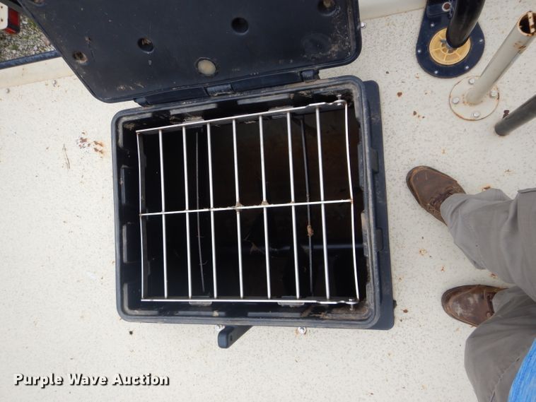 image for item DH4452 2015 Finn T120T-39  hydro seeder