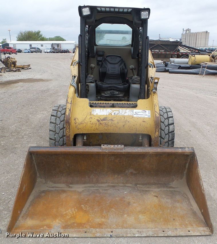 image for item DH4922 2012 Caterpillar 242B  Series 3 skid steer loader