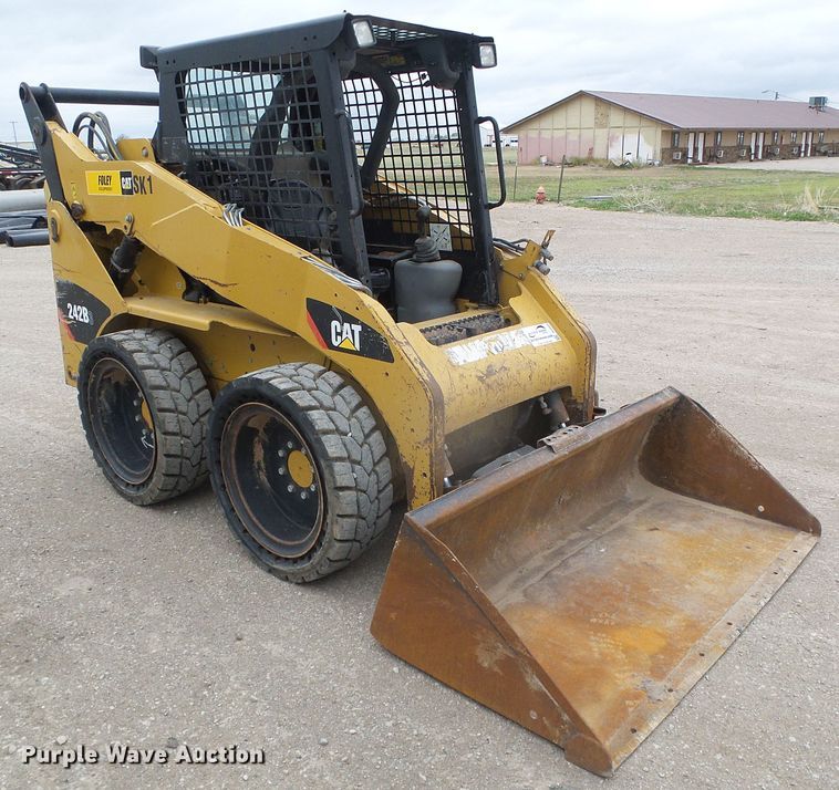 image for item DH4922 2012 Caterpillar 242B  Series 3 skid steer loader