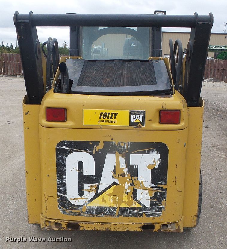 image for item DH4922 2012 Caterpillar 242B  Series 3 skid steer loader