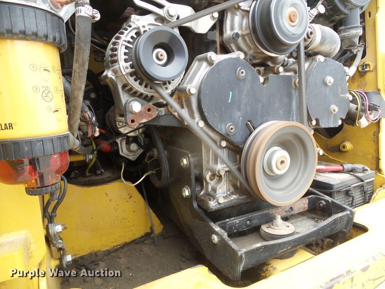 image for item DH4922 2012 Caterpillar 242B  Series 3 skid steer loader