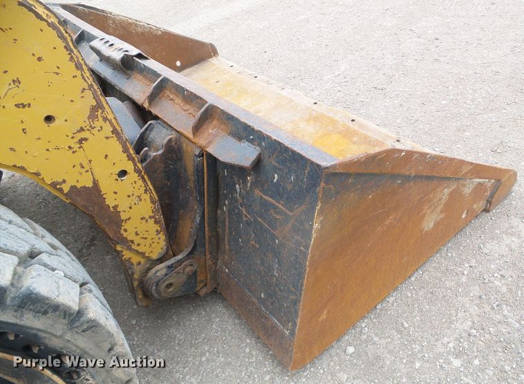 image for item DH4922 2012 Caterpillar 242B  Series 3 skid steer loader
