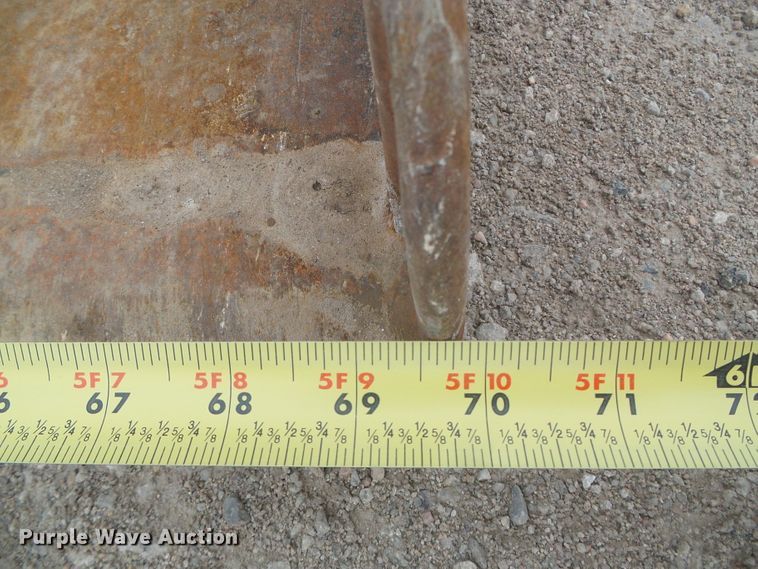 image for item DH4922 2012 Caterpillar 242B  Series 3 skid steer loader