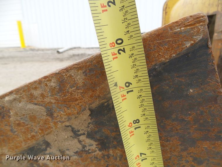 image for item DH4922 2012 Caterpillar 242B  Series 3 skid steer loader