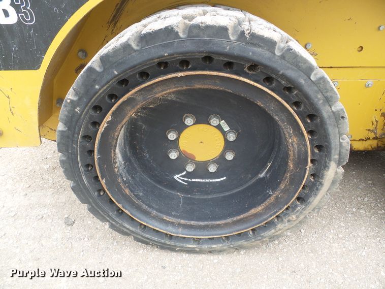 image for item DH4922 2012 Caterpillar 242B  Series 3 skid steer loader