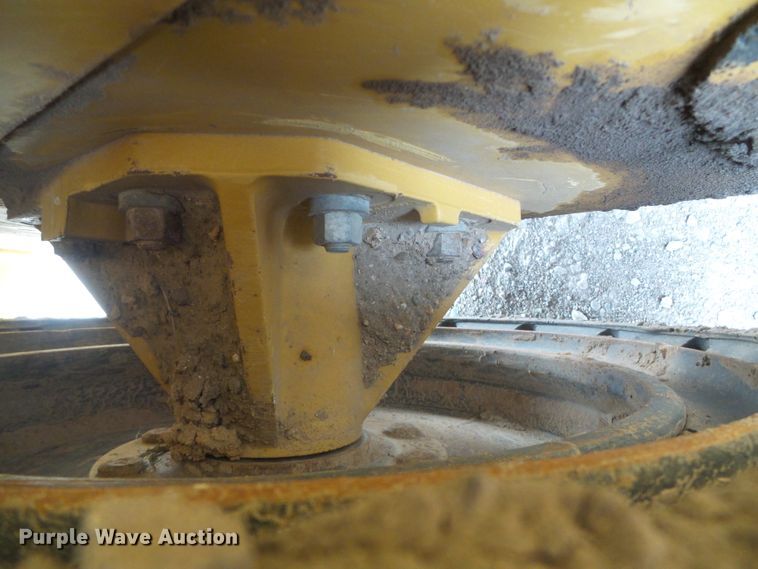 image for item DH4922 2012 Caterpillar 242B  Series 3 skid steer loader