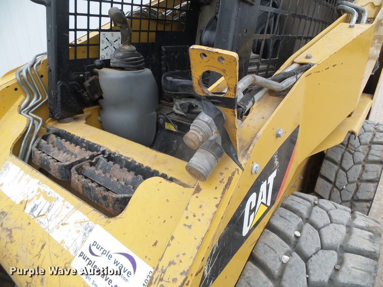 image for item DH4922 2012 Caterpillar 242B  Series 3 skid steer loader