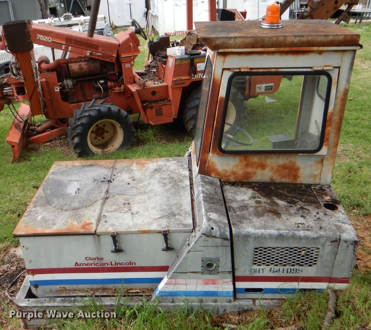 image for item DH5326 Clark 577-501 sweeper