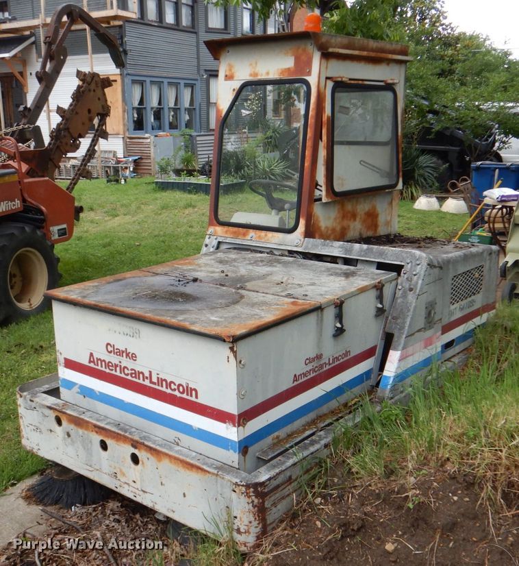 image for item DH5326 Clark 577-501 sweeper