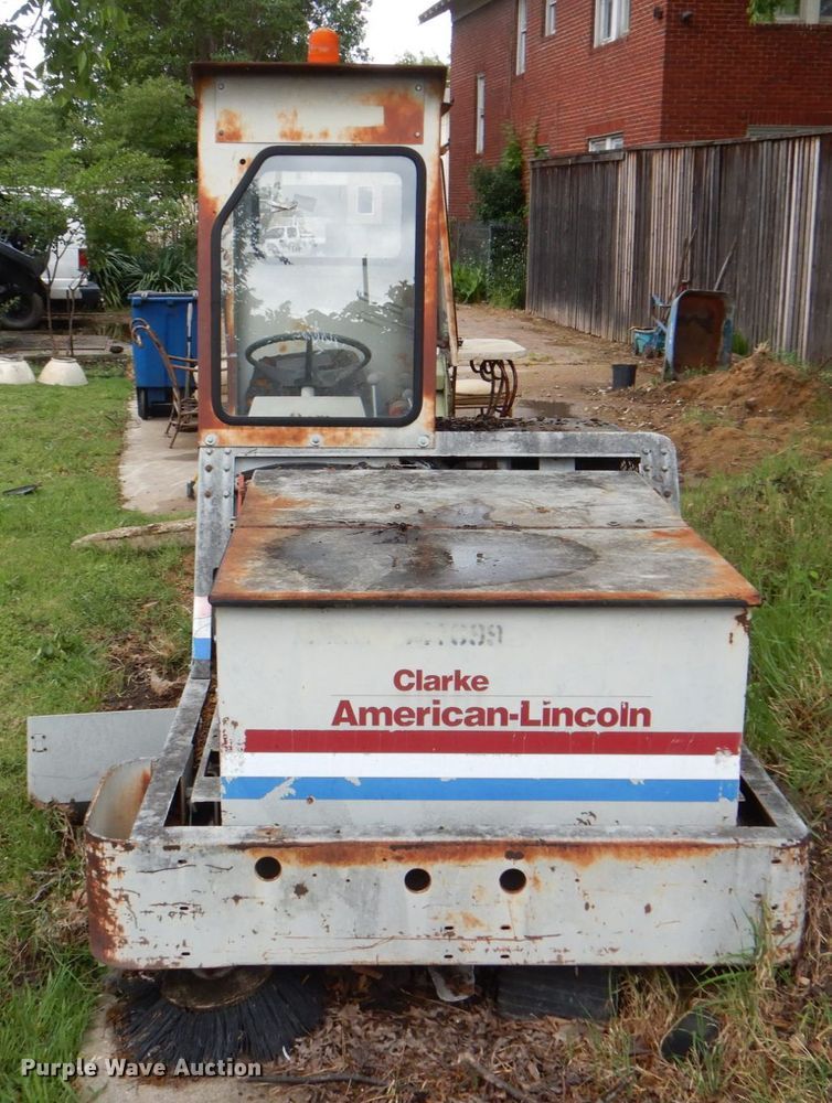 image for item DH5326 Clark 577-501 sweeper