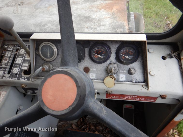 image for item DH5326 Clark 577-501 sweeper