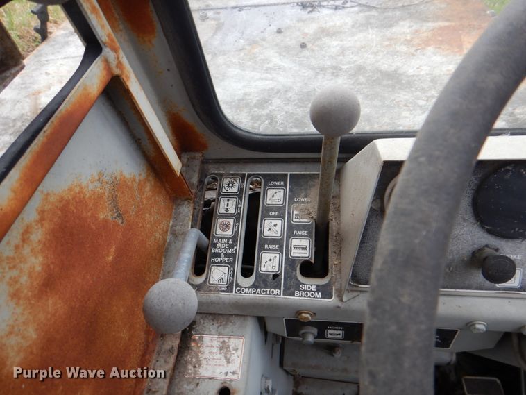 image for item DH5326 Clark 577-501 sweeper