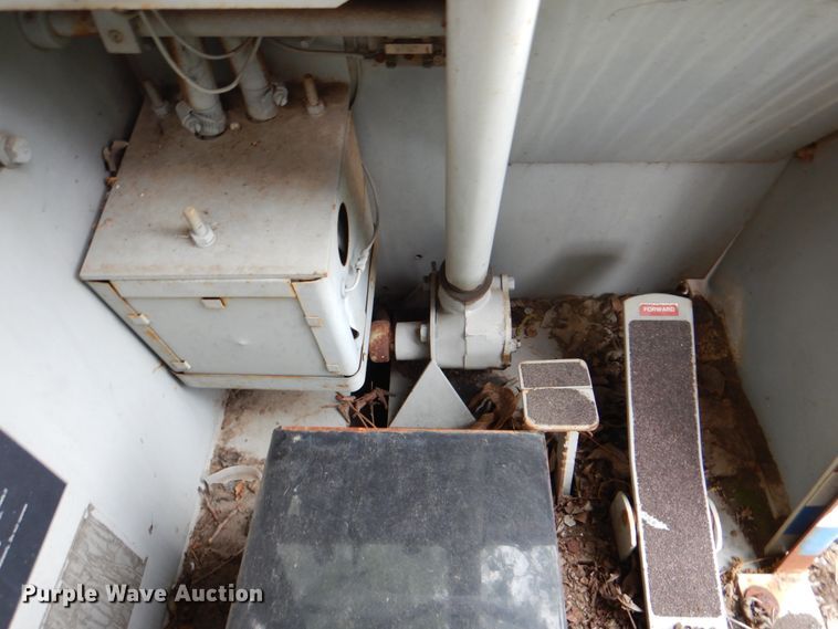 image for item DH5326 Clark 577-501 sweeper