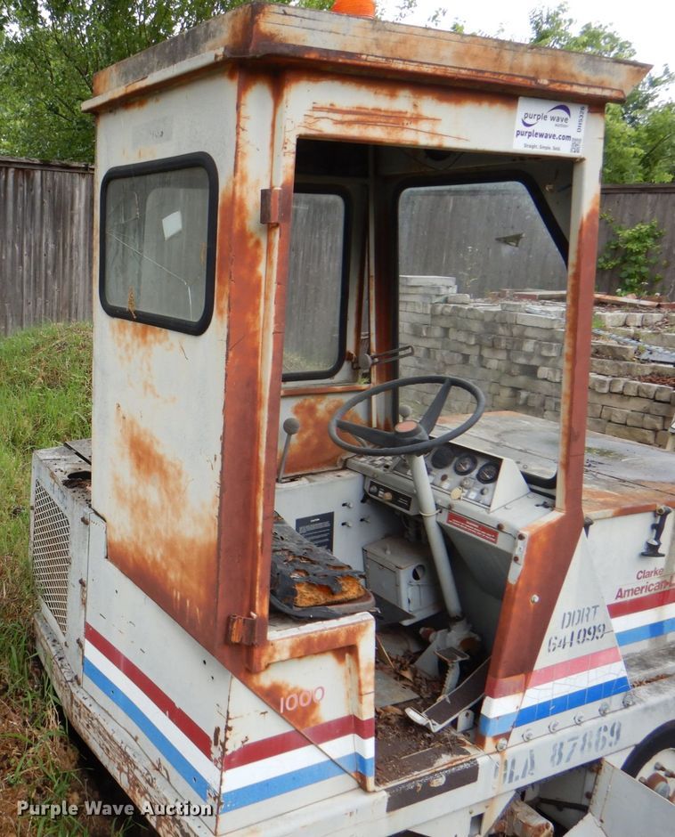 image for item DH5326 Clark 577-501 sweeper