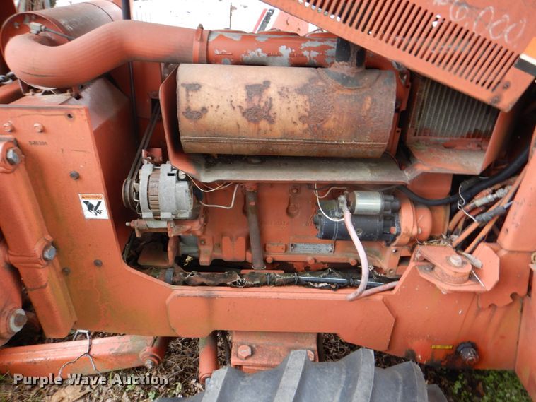 image for item DH5327 1992 Ditch Witch 7520 trencher