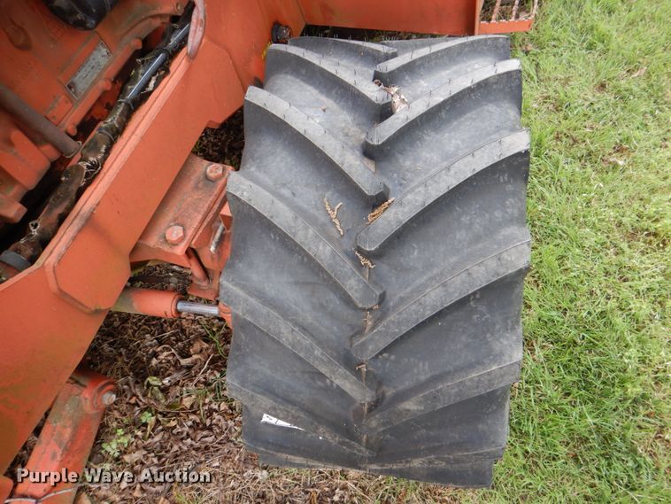 image for item DH5327 1992 Ditch Witch 7520 trencher