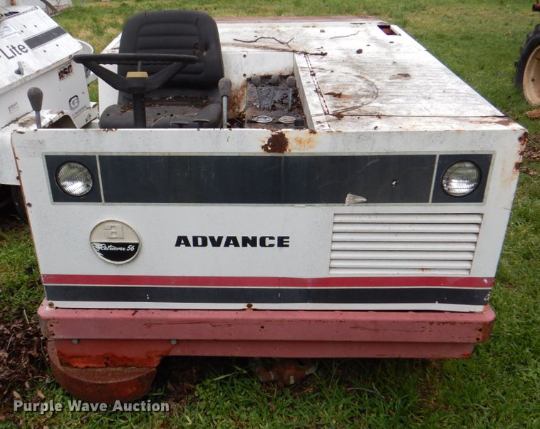 image for item DH5328 1983 Advance 560G sweeper