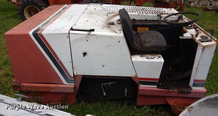 image for item DH5328 1983 Advance 560G sweeper