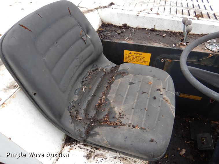 image for item DH5328 1983 Advance 560G sweeper