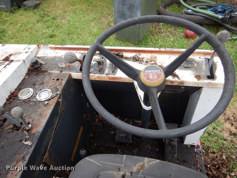 image for item DH5328 1983 Advance 560G sweeper