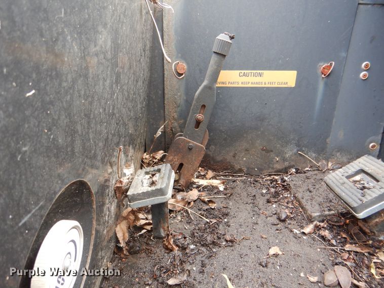 image for item DH5328 1983 Advance 560G sweeper