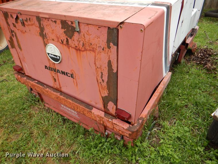 image for item DH5328 1983 Advance 560G sweeper