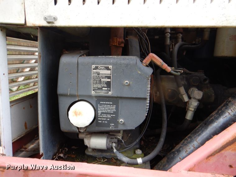 image for item DH5328 1983 Advance 560G sweeper