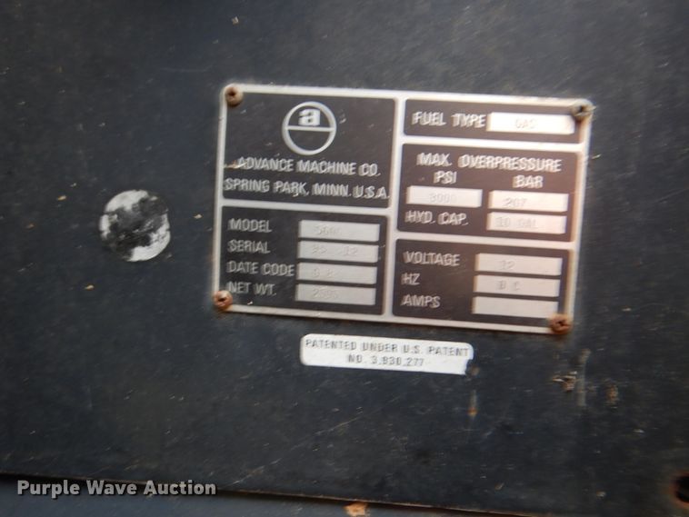 image for item DH5328 1983 Advance 560G sweeper