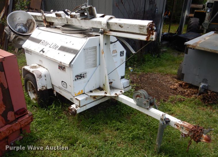 image for item DH5329 Coleman Rite Lite light plant