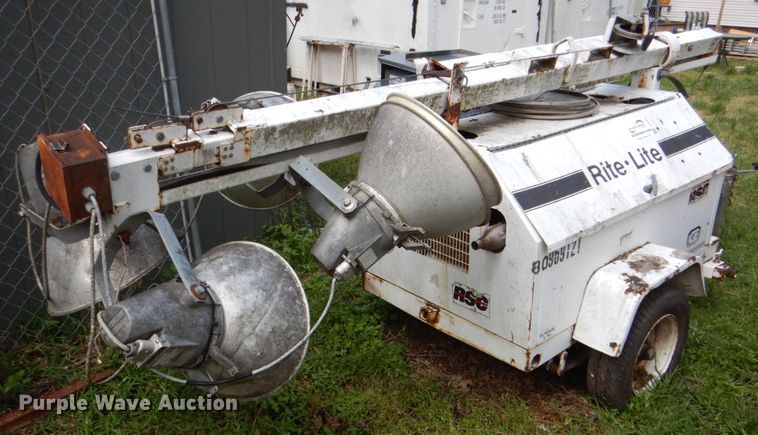 image for item DH5329 Coleman Rite Lite light plant