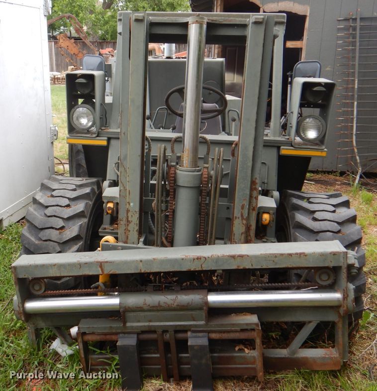 image for item DH5331 Case M4K forklift