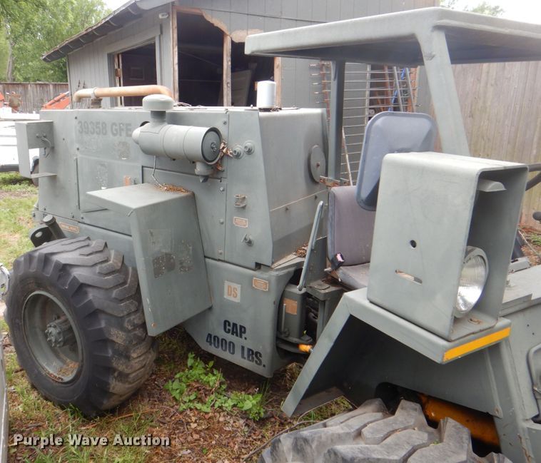 image for item DH5331 Case M4K forklift