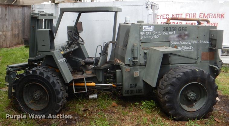 image for item DH5331 Case M4K forklift