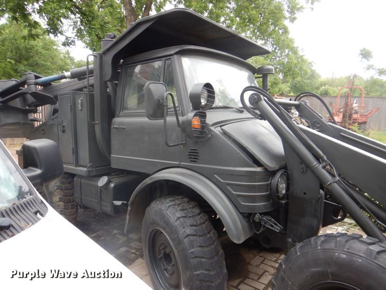 image for item DH5333 2005 Freightliner Unimog emplacement excavator