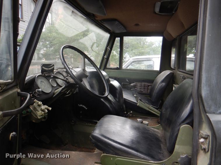 image for item DH5333 2005 Freightliner Unimog emplacement excavator