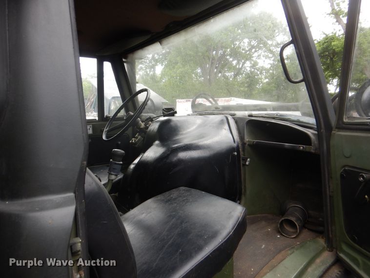 image for item DH5333 2005 Freightliner Unimog emplacement excavator