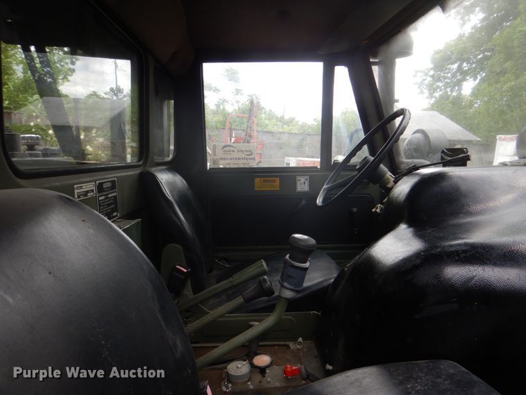 image for item DH5333 2005 Freightliner Unimog emplacement excavator