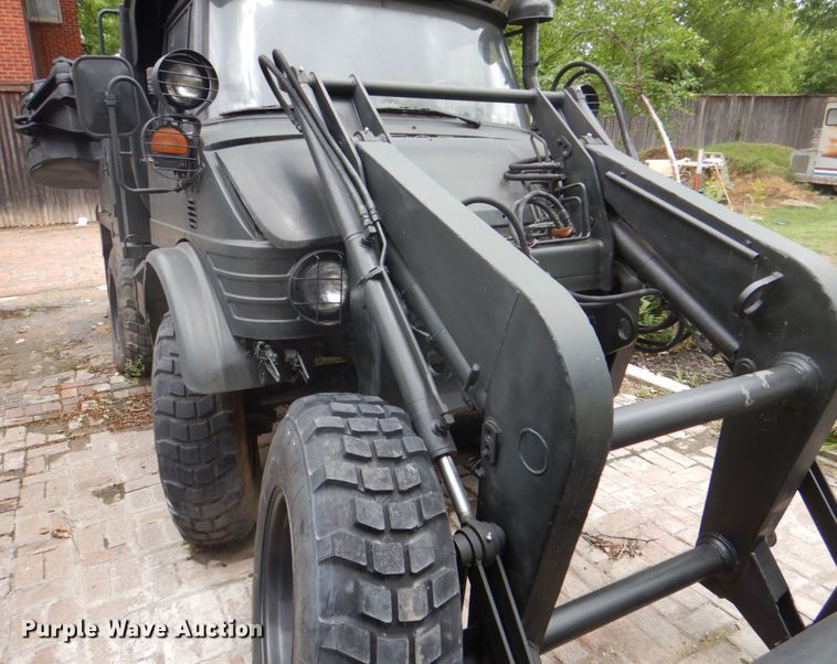 image for item DH5333 2005 Freightliner Unimog emplacement excavator