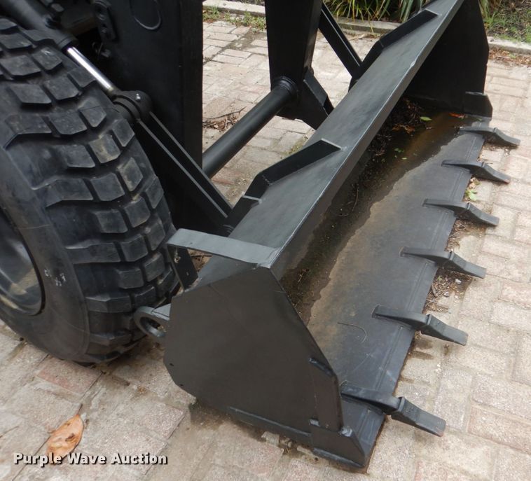 image for item DH5333 2005 Freightliner Unimog emplacement excavator