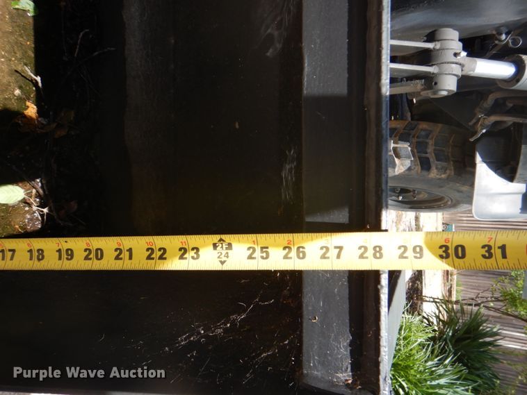 image for item DH5333 2005 Freightliner Unimog emplacement excavator