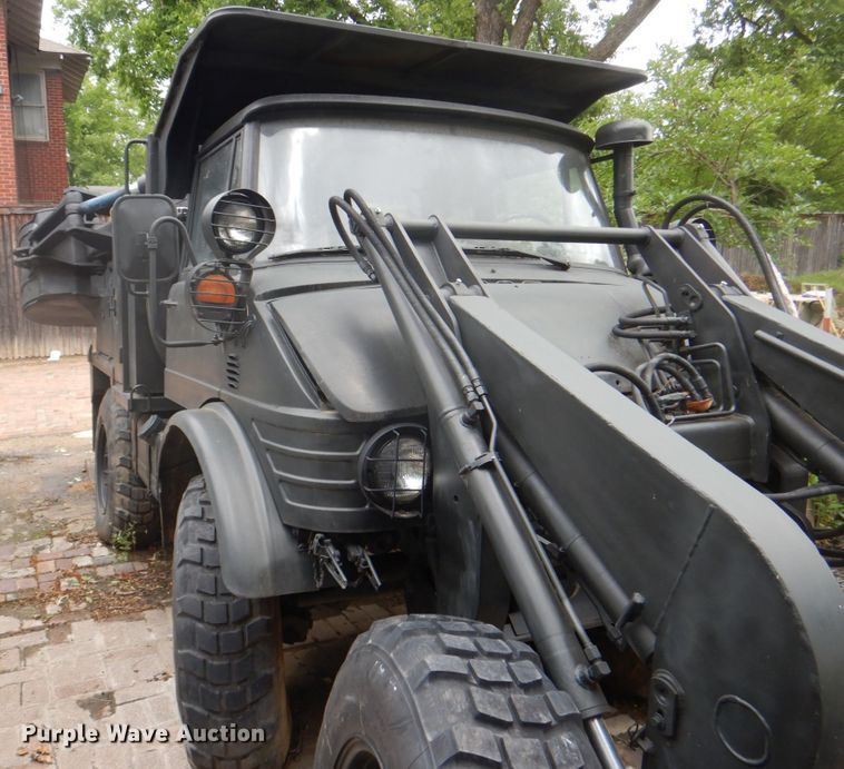 image for item DH5333 2005 Freightliner Unimog emplacement excavator